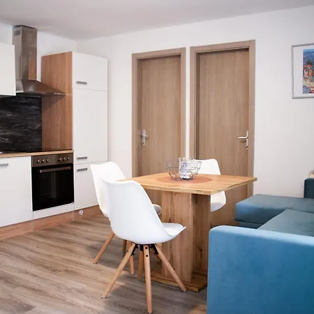 Apartment Portside House-apartments Kastela